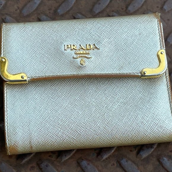Prada Wallet Tri Fold Gold Tone Leather Card Holder Purse Made in Italy authenti - Picture 1 of 14